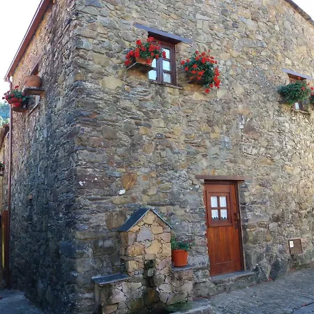 Casinha Do Mexico * Gondramaz